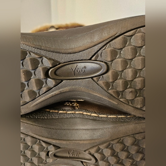 Yuu Brown Elsy faux fur lined winter boots size 6M - Picture 10 of 10